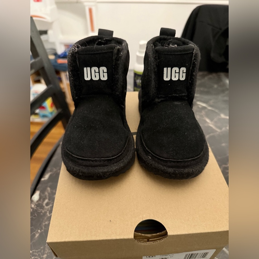 Ugg Neumel EZ Fit Toddler 8C